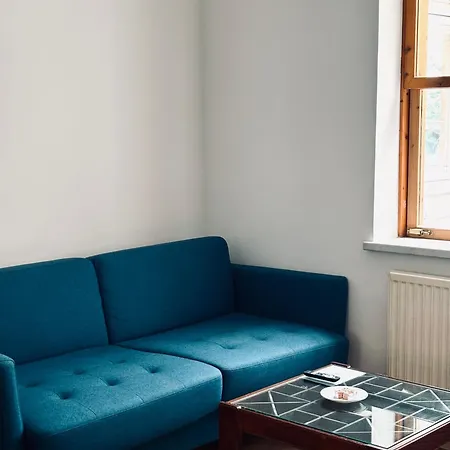 Sunlit With Garden, Next To Station, Vienna Apartment *