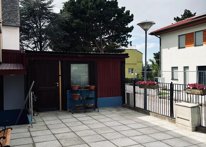 Sunlit With Garden, Next To Station, Vienna * Voesendorf